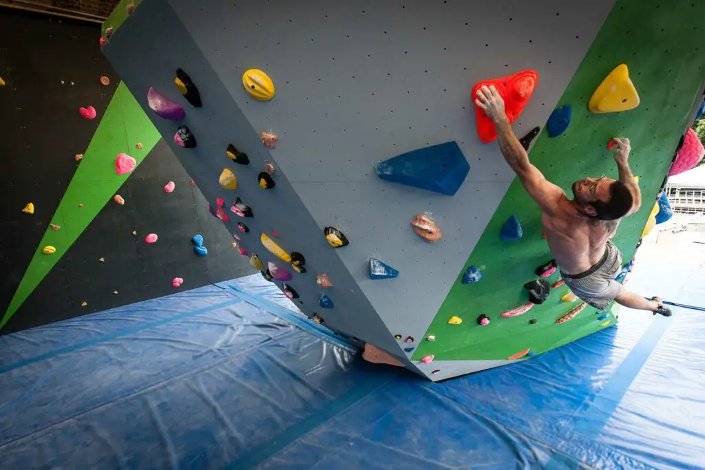 What to Wear to a Rock Climbing Gym - 6 Best Tips 42b2481e d15e 4bb6 a5cc 9f7fd0b0bebe