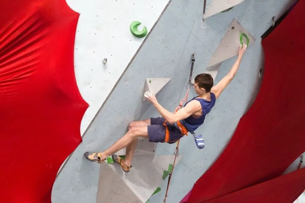 What to Wear to a Rock Climbing Gym - 6 Best Tips