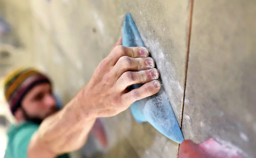 Can You Rock Climb With Long Nails: Useful Tips Length
