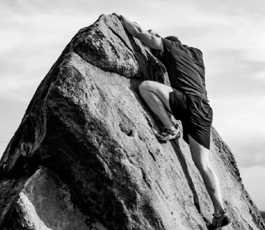 Is Bouldering Dangerous: The Risks img 00 1